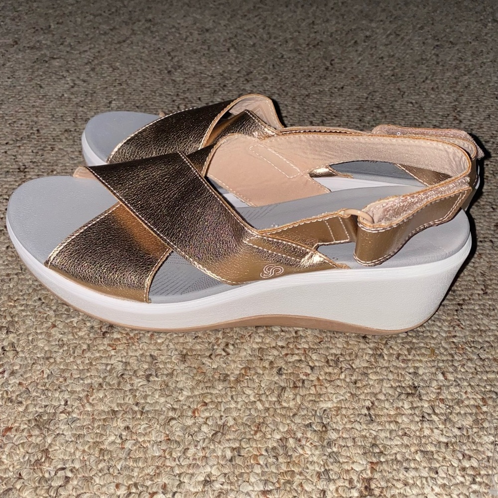 Clarks Cloudsteppers Sandals Womens Size 9